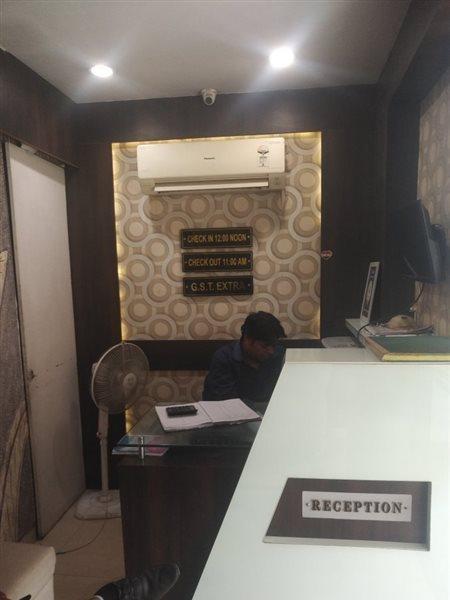 Townhouse 1182 Hotel Tirupati Galaxy كانبور المظهر الخارجي الصورة