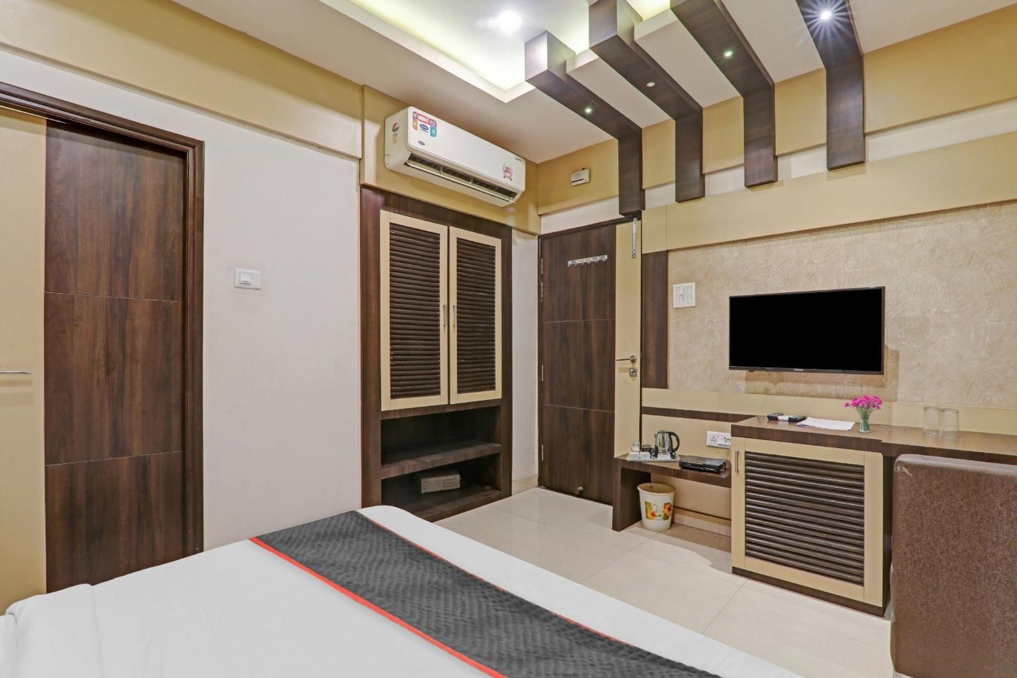 Townhouse 1182 Hotel Tirupati Galaxy كانبور المظهر الخارجي الصورة
