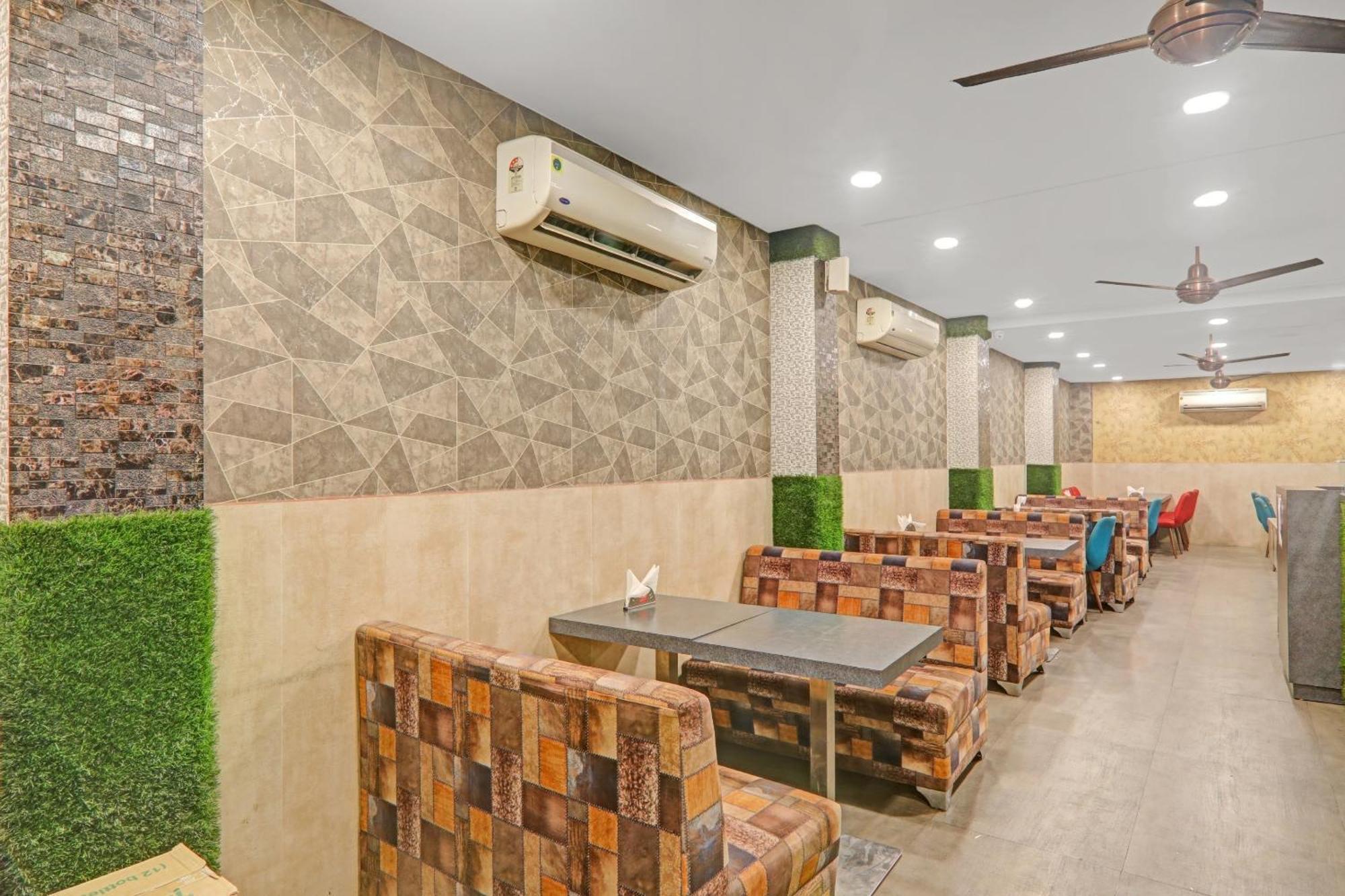 Townhouse 1182 Hotel Tirupati Galaxy كانبور المظهر الخارجي الصورة