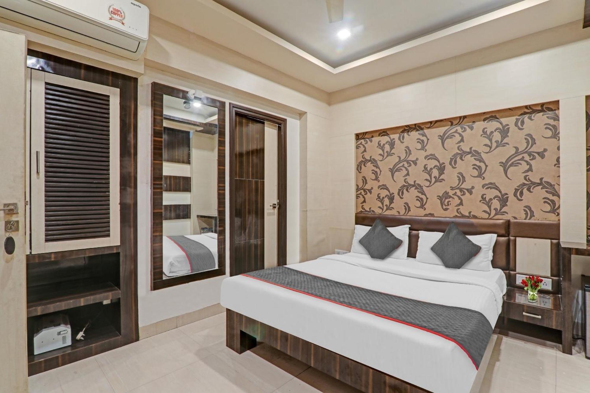 Townhouse 1182 Hotel Tirupati Galaxy كانبور المظهر الخارجي الصورة